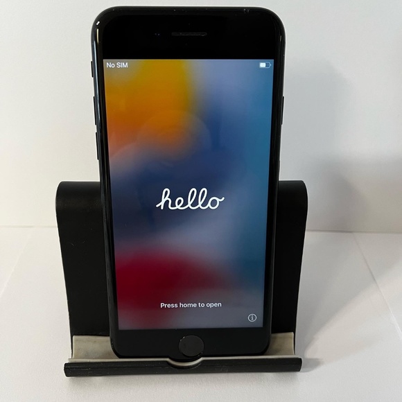 Apple iPhone 7 32GB in Black for Unlocked 100% battery capacity